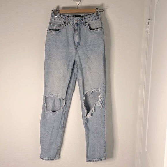 ASOS Design distressed hour glass mom jeans 26/30 - Picture 2 of 4
